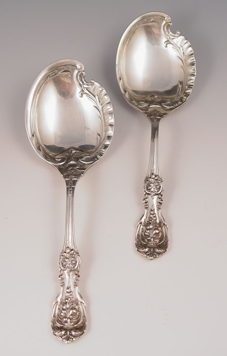 Appraisal: REED BARTON FRANCIS I STERLING SERVING PIECES identical large scalloped