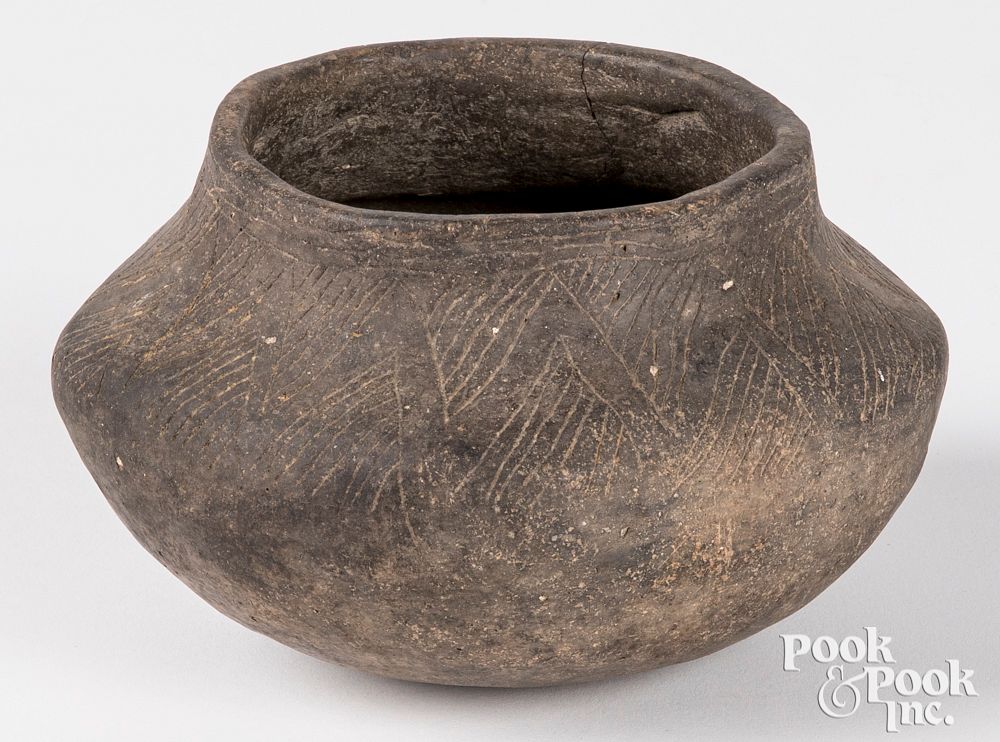 Appraisal: Early Mississippian pottery vessel Early Mississippian pottery vessel having incised