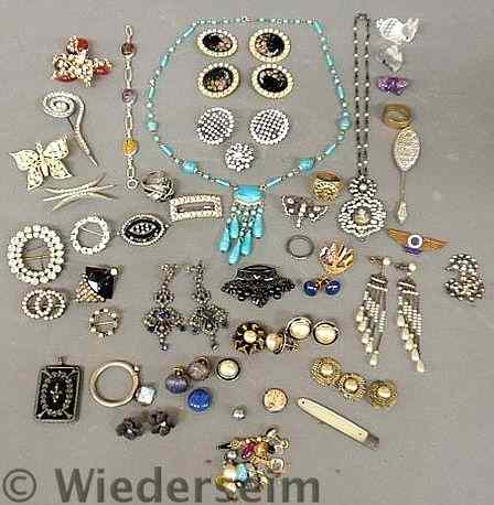 Appraisal: Grouping of jewelry and accessories buttons etc some early 's