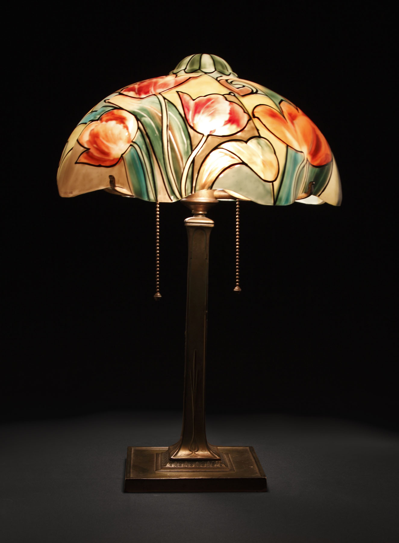 Appraisal: Pairpoint Reverse Painted Tulip Lamp Shade signed The Pairpoint Corp