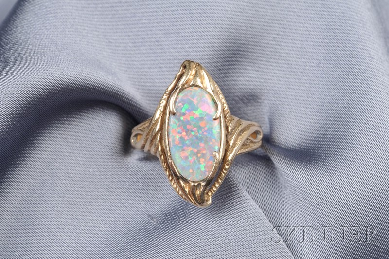 Appraisal: Art Nouveau kt Gold and Black Opal Ring set with