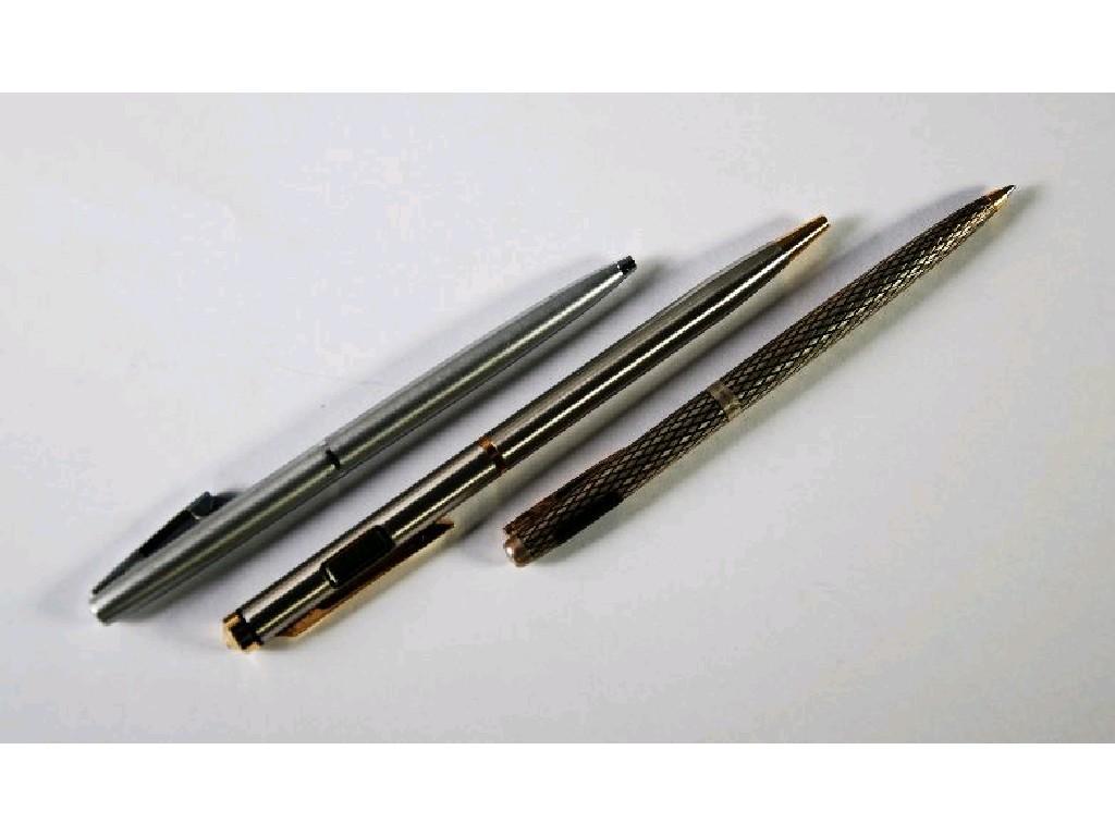 Appraisal: SHEAFFER STERLING SILVER BALLPOINT PEN in case Sheaffer stainless steel