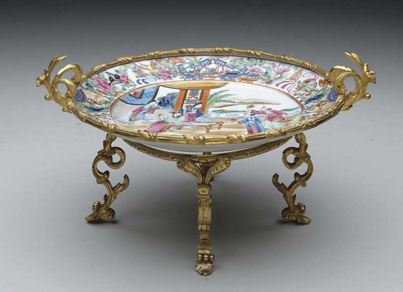 Appraisal: CHINESE EXPORT ROSE MANDARIN TRAY IN BRONZE STAND Colorful plate