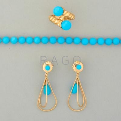 Appraisal: K GOLD TURQUOISE ASSEMBLED SUITE ca Pendant earrings with Persian