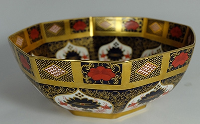 Appraisal: Royal Crown Derby octagonal bowl in the Old Imari design