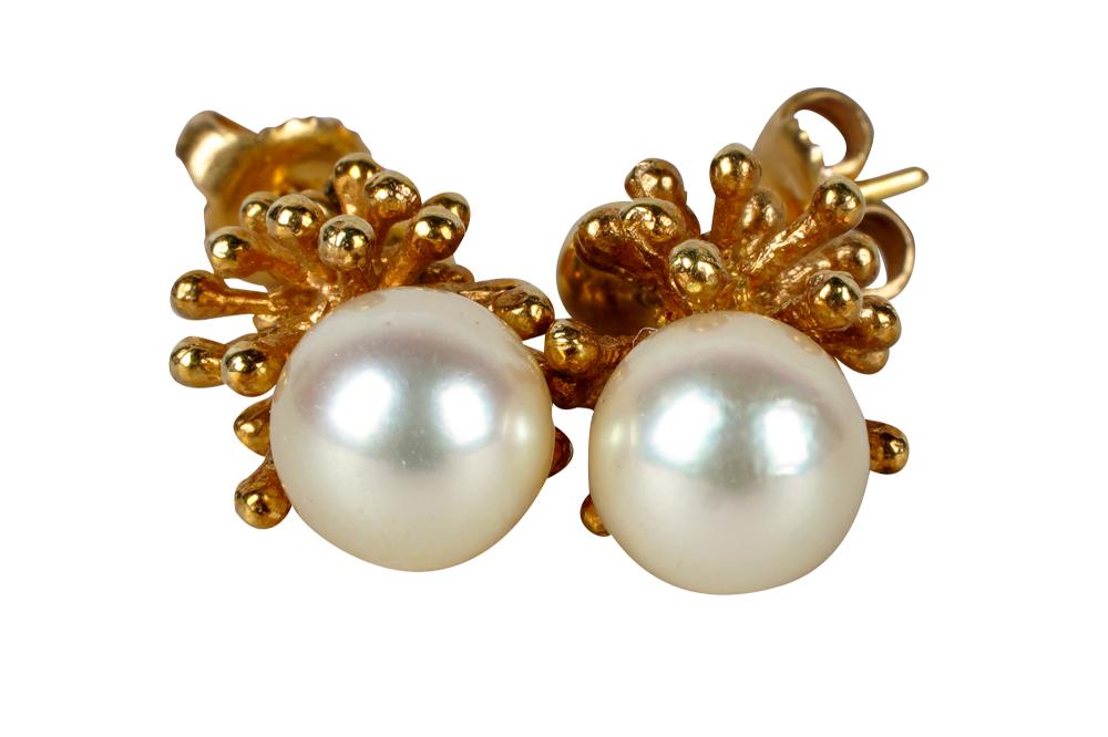 Appraisal: PAIR OF KARAT YELLOW GOLD CULTURED PEARL EARRINGScontaining two spherical