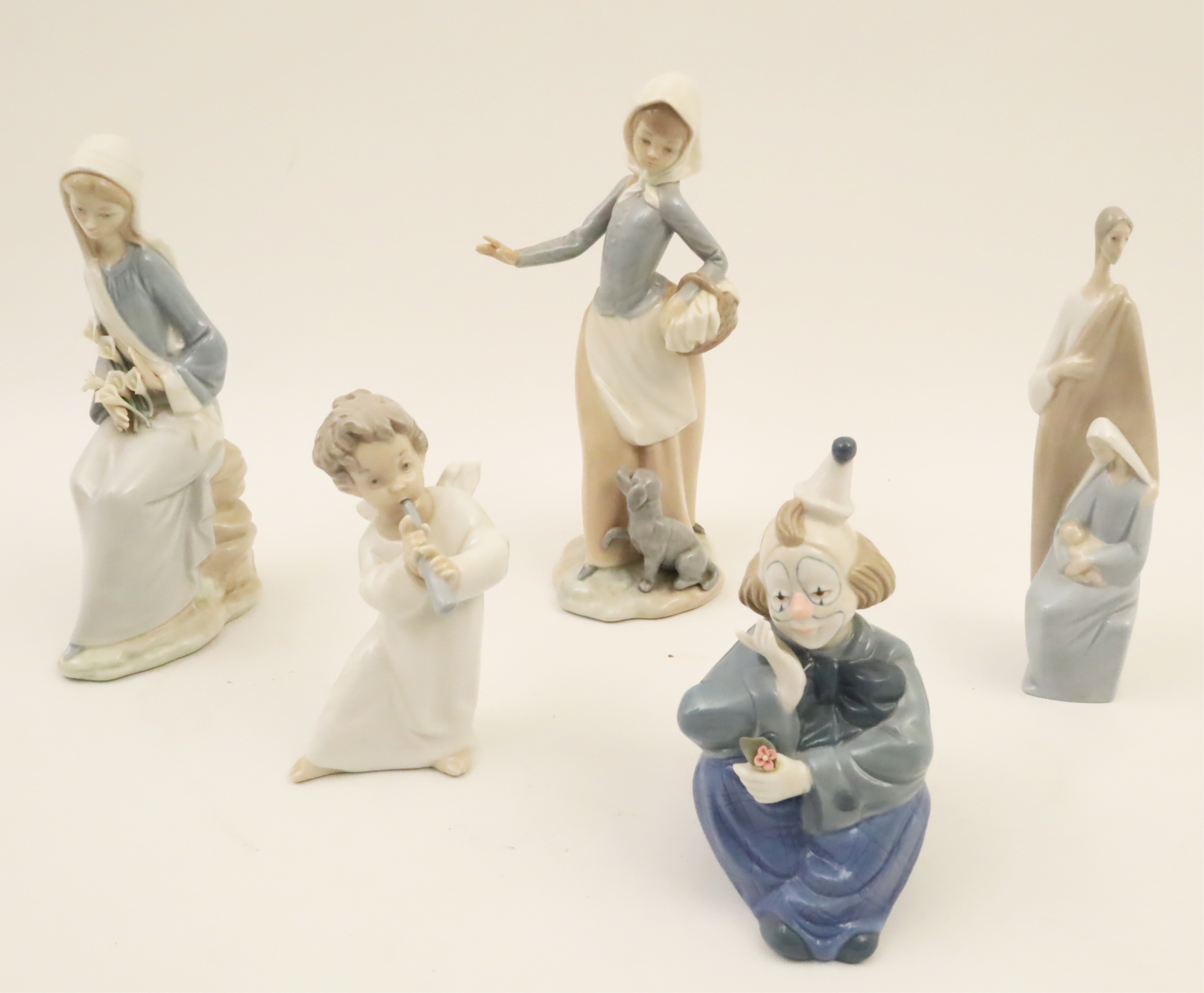 Appraisal: PIECE LOT OF PORCELAIN FIGURES piece lot of porcelain figures