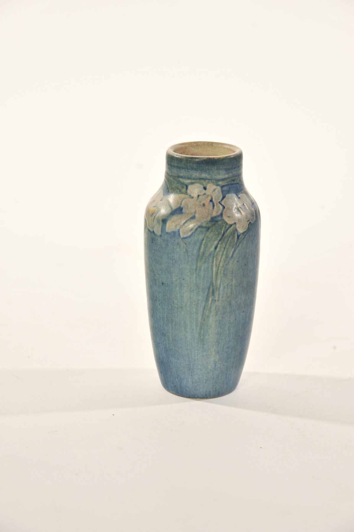 Appraisal: NEWCOMB COLLEGE VASE New Orleans Floral decorated pottery vase in