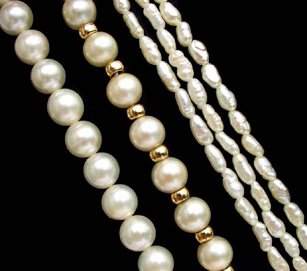 Appraisal: A collection of cultured and freshwater pearls featuring a single