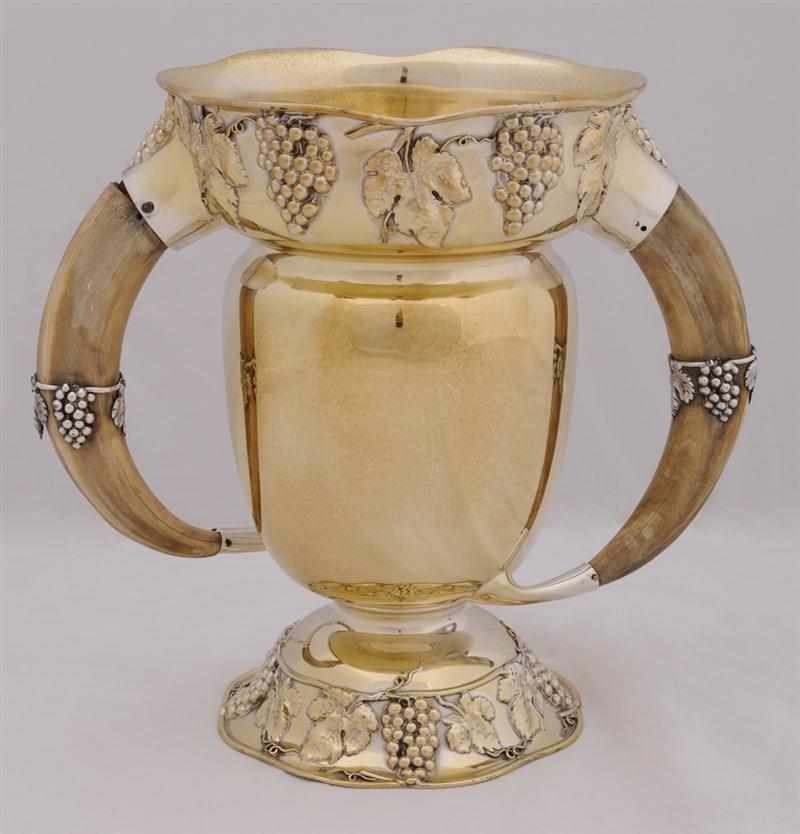 Appraisal: ALVIN CORPORATION HORN-HANDLED SILVER CUP The ovoid bowl with flared