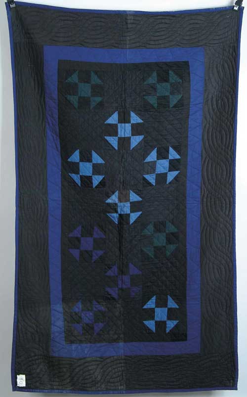 Appraisal: FINE AMISH PIECED QUILT Hired Hands Sho-Fly pattern in black