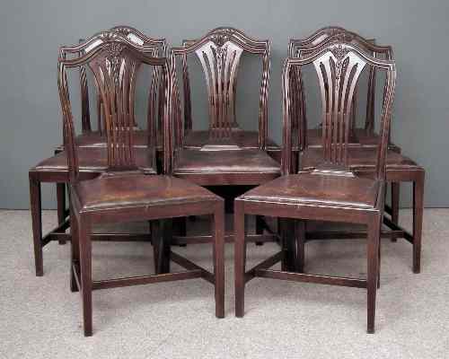 Appraisal: A set of eight s mahogany dining chairs of Hepplewhite