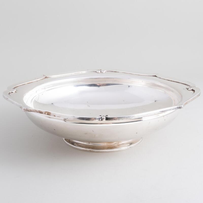 Appraisal: International Silver Serving Dish in the 'Minuet' Pattern Marked 'Sterling'