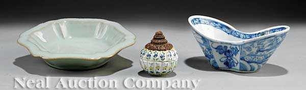 Appraisal: A Group of Antique Chinese Porcelain including a blue and