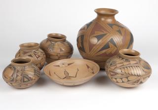 Appraisal: Group of modern Casas Grandes pottery vessels th century Casas