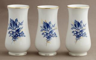 Appraisal: Group of Three Meissen Porcelain Baluster Vases Group of Three