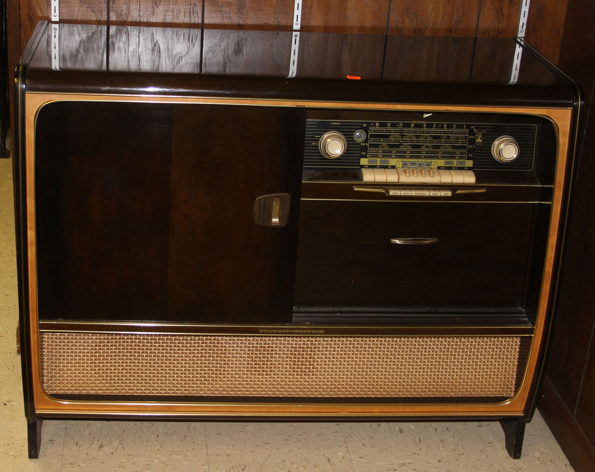 Appraisal: Grundig-Majestic Mid-Century Modern console stereo