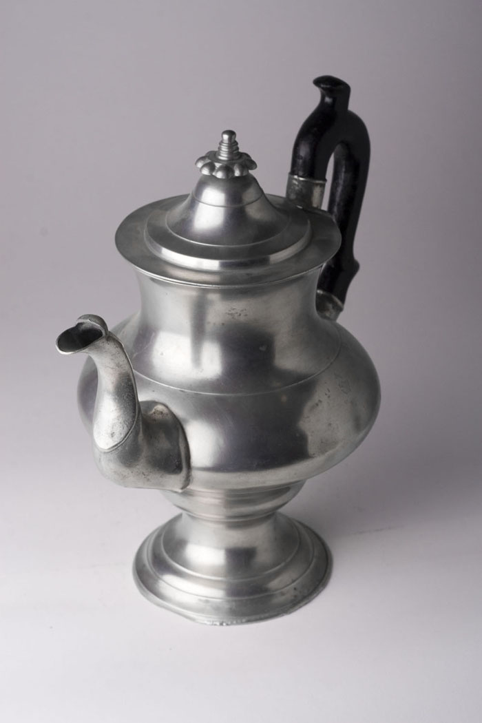 Appraisal: PEWTER TEAPOT EBEN SMITH Beverly Massachusetts - Maker's mark stamped