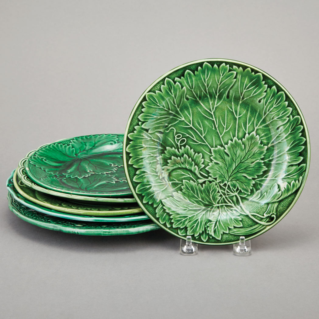 Appraisal: Group of Six Green Majolica Plates Varying sizes Diameter of