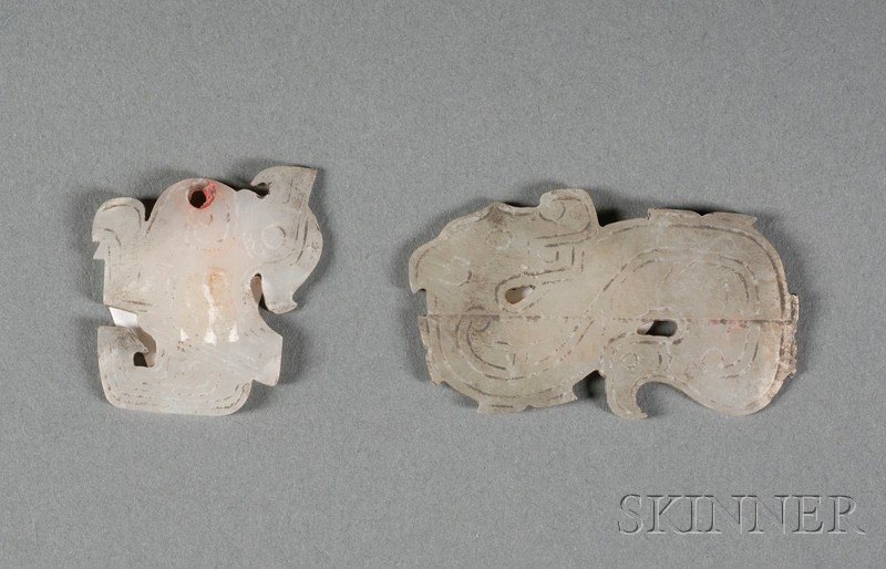 Appraisal: Two Archaic-style Jade Pendants carved in the form of birds