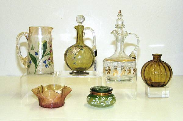 Appraisal: An assembled group of six pieces of Victorian colored glass