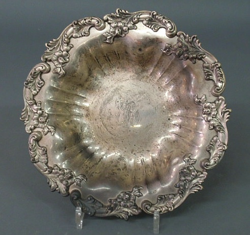 Appraisal: Sterling silver centerpiece dish by Dominick Haff and monogrammed E