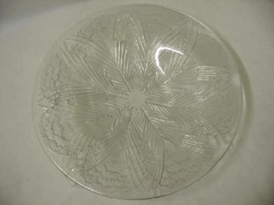 Appraisal: A CLEAR GLASS DISH signed S Lalique of circular form