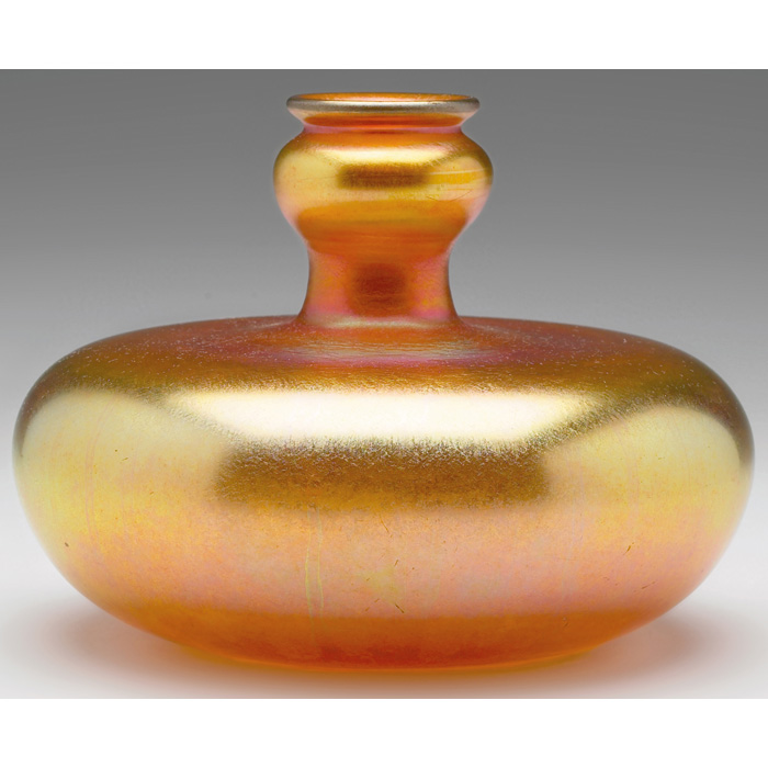 Appraisal: Durand vase bulbous form in gold glass with all over