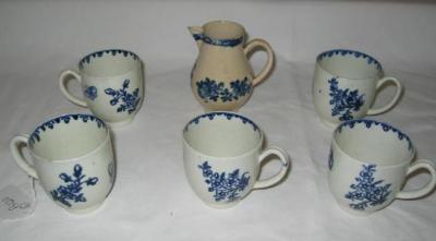 Appraisal: A SET OF FIVE WORCESTER PORCELAIN CUPS blue painted with