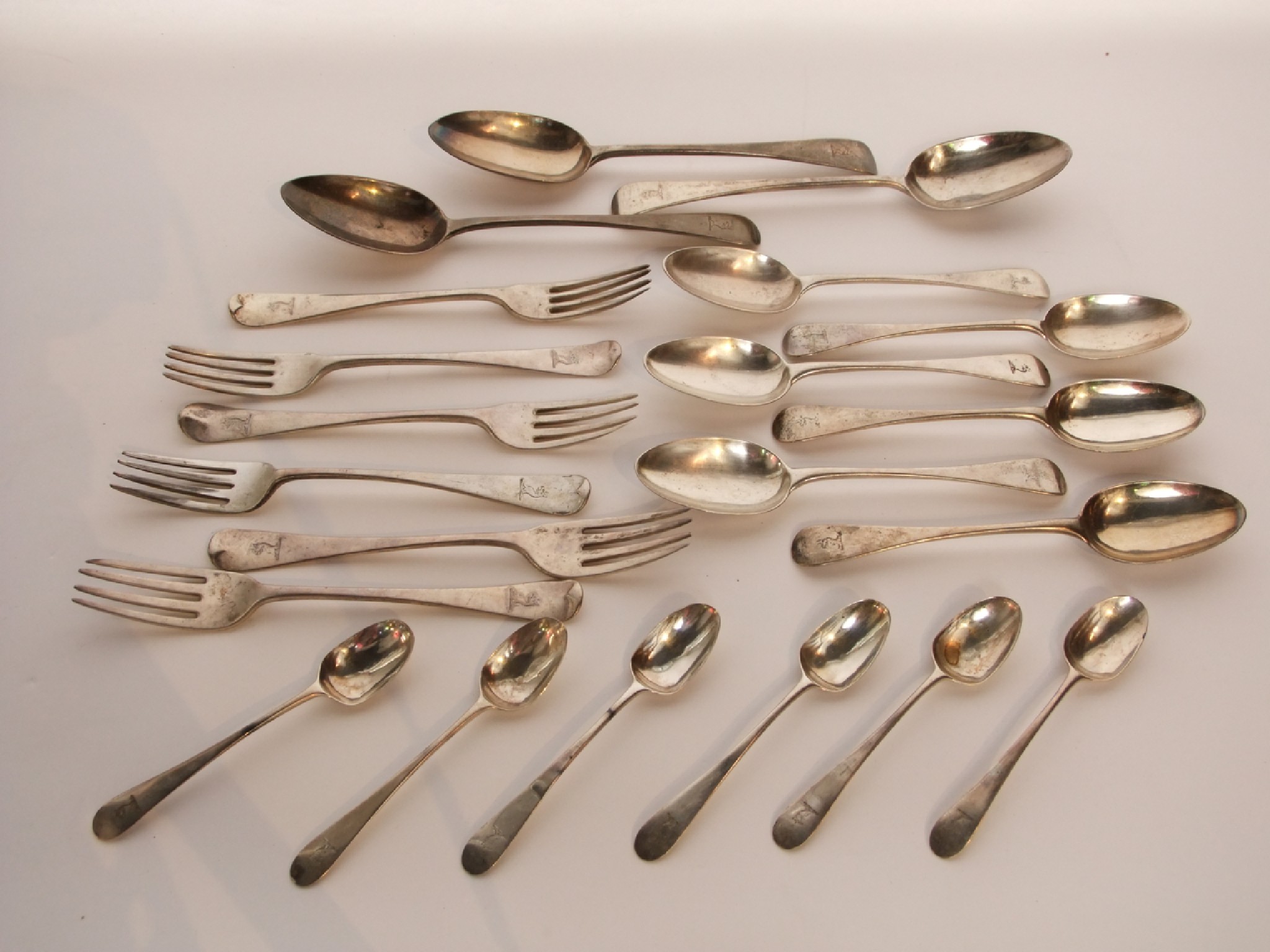 Appraisal: A miscellaneous collection of Old English pattern cutlery various makers