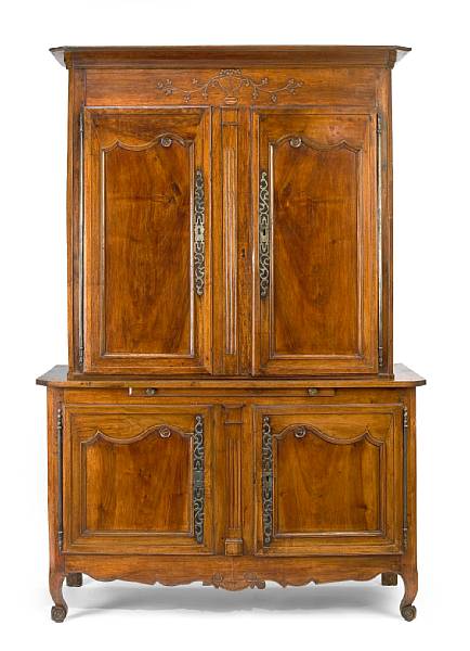 Appraisal: A Louis XV walnut buffet deux corps third quarter th