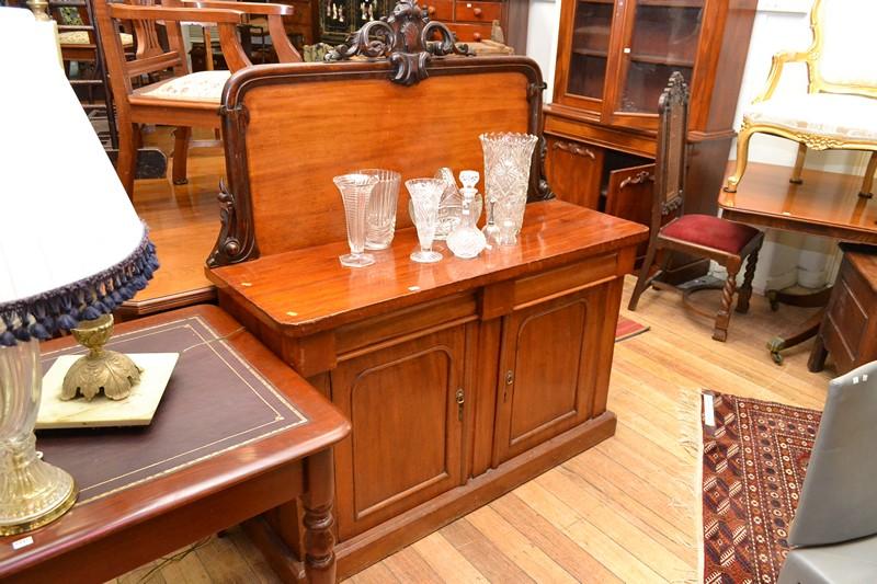 Appraisal: A VICTORIAN CEDAR TWO DOOR CHIFFONIER A VICTORIAN CEDAR TWO