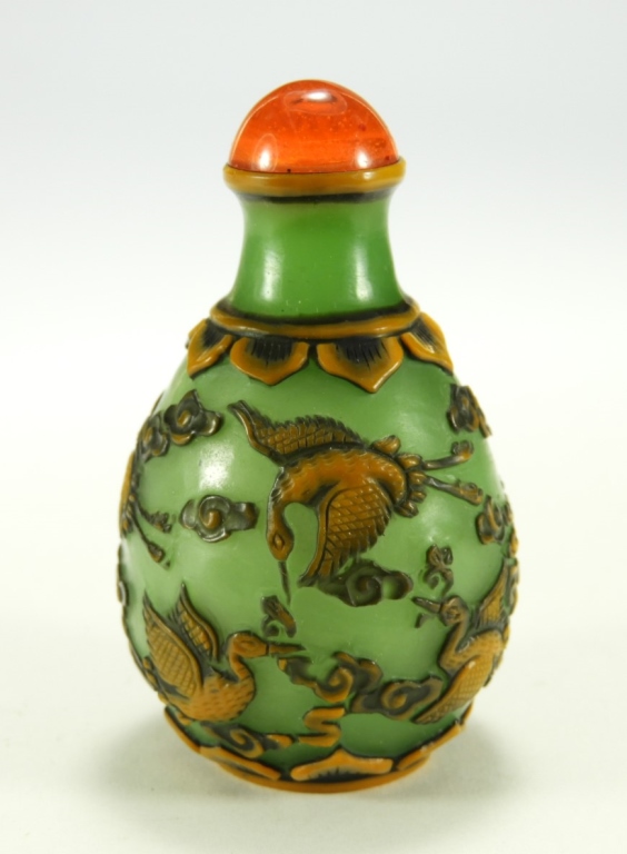 Appraisal: CHINESE COLOR OVERLAY PEKING GLASS SNUFF BOTTLE China st Half