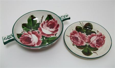 Appraisal: WEMYSS LOW QUAICH DESSERT DISH CIRCA decorated with cabbage roses