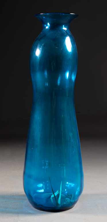 Appraisal: Contemporary blue glass vase Estimate - All items sold as