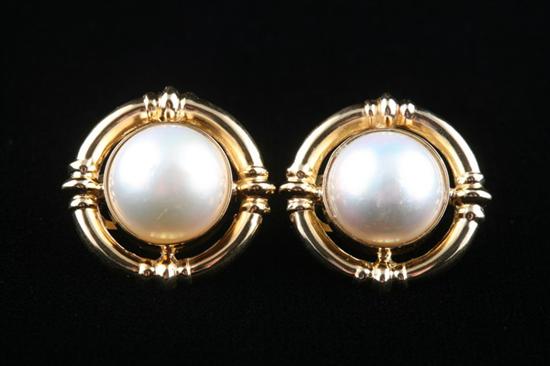 Appraisal: PAIR K YELLOW GOLD AND MABE PEARL EARRINGS mm mabe