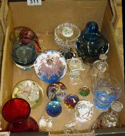 Appraisal: A collection of good Quality Glassware to include Paperweights Animal