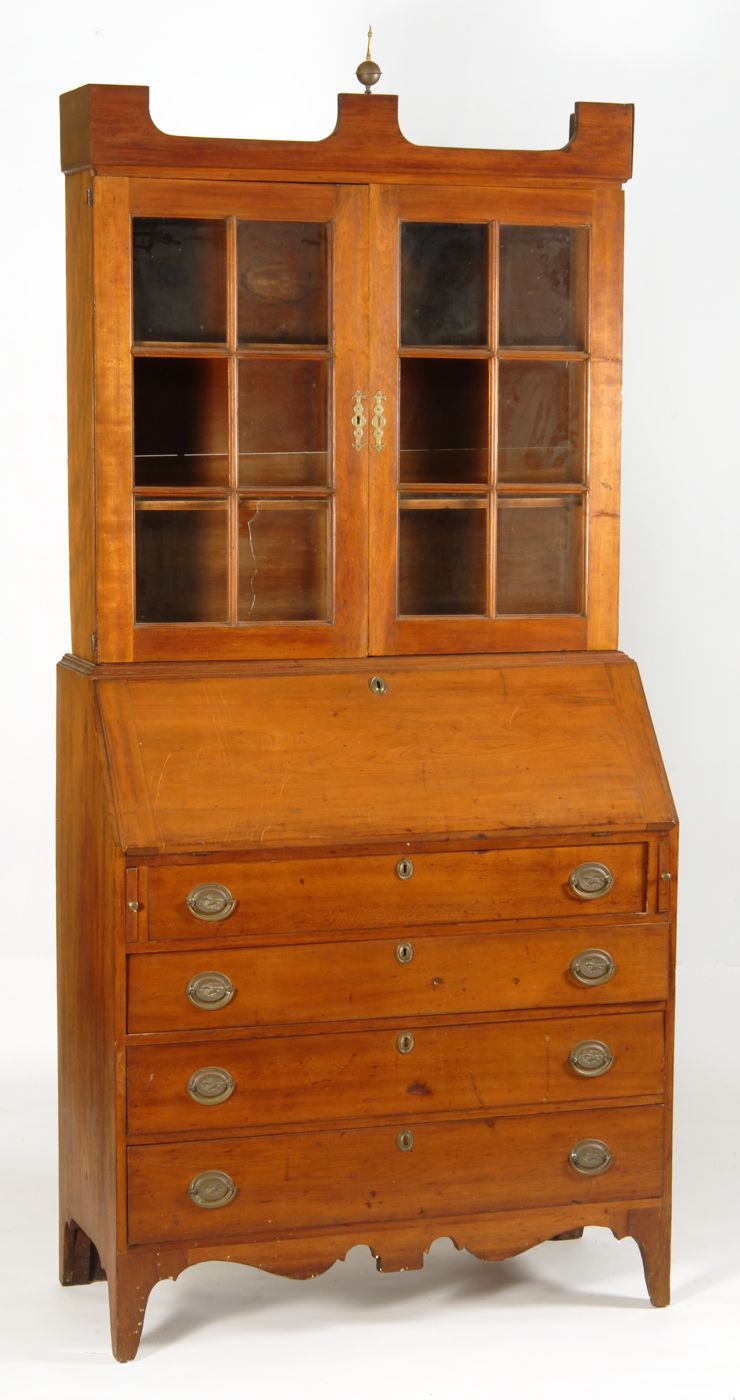 Appraisal: ANTIQUE HEPPLEWHITE SECRETARY BOOKCASE American Early th CenturyIn mahogany with