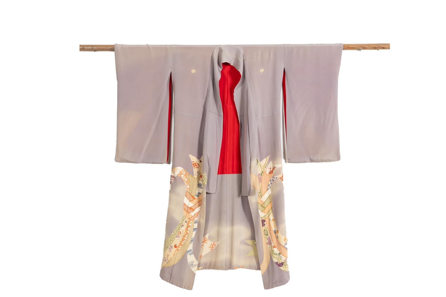 Appraisal: VINTAGE JAPANESE HOUMONGI KIMONO Vintage Japanese houmongi kimono executed in