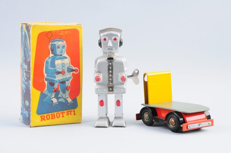 Appraisal: German Tin Litho Wind - Up ST- Robot O B