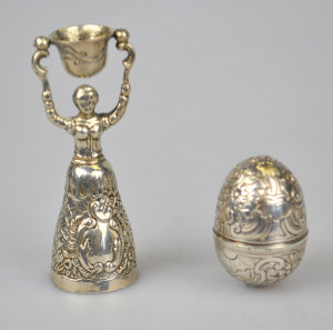 Appraisal: A Continental miniature wager cup to w an ovoid pill