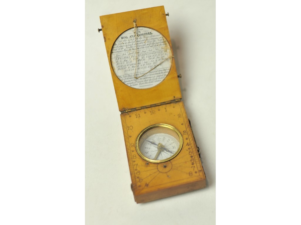 Appraisal: Combined pocket compass and sundial