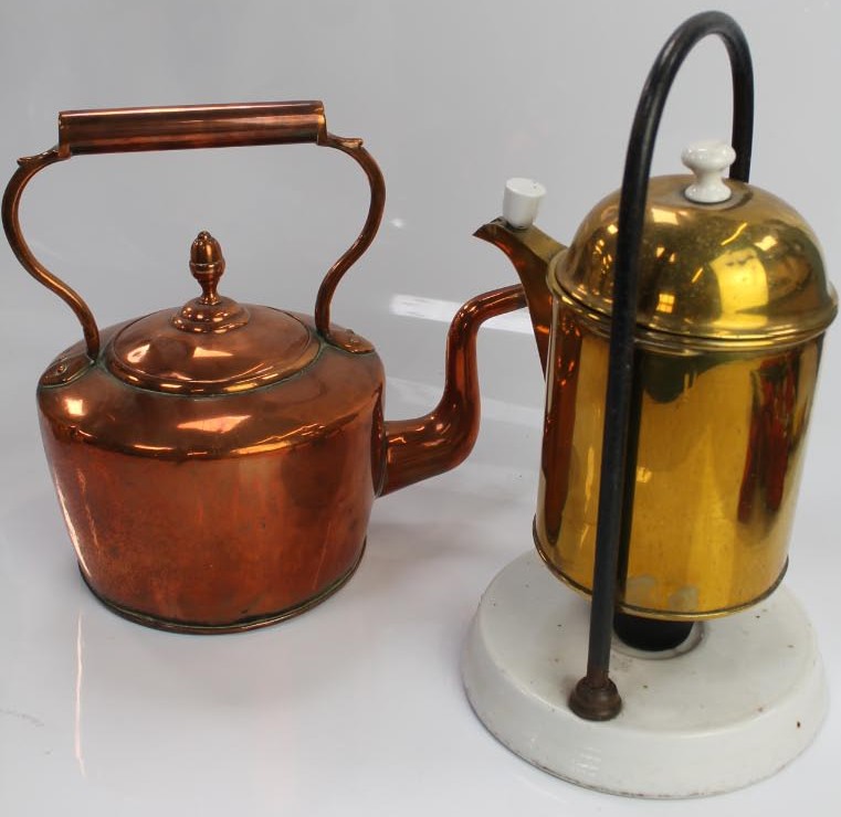 Appraisal: A copper kettle and a brass hot water jug with