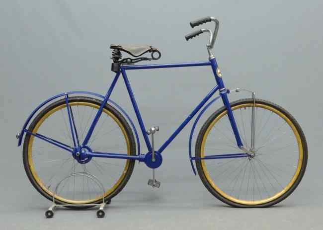 Appraisal: C Columbia Men's Chainless Model w suspension Restored