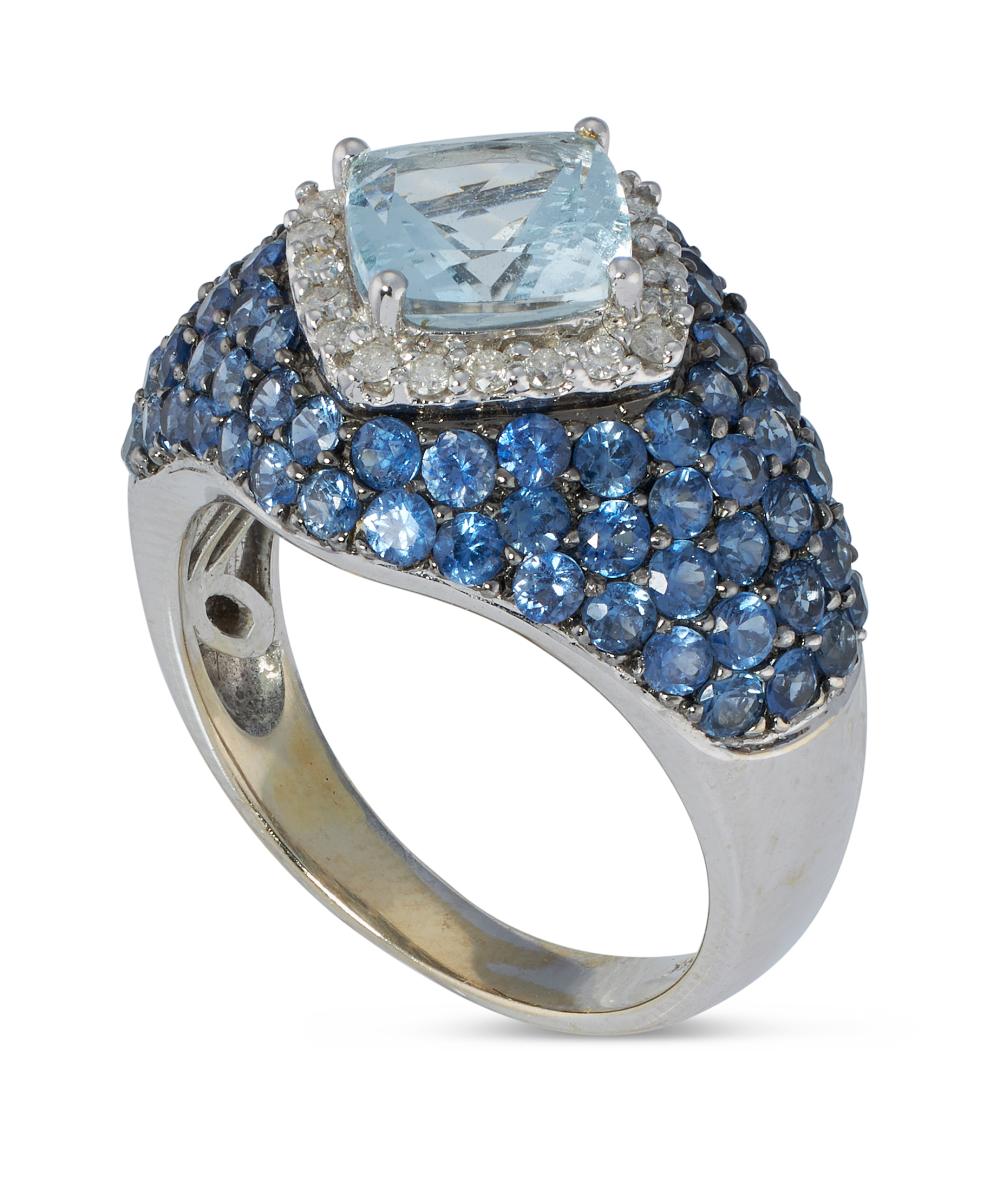 Appraisal: AQUAMARINE DIAMOND AND SAPPHIRE KT WHITE GOLD RING APPROX DWT