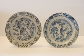 Appraisal: TWO BINTHAUN 'SWATOW' WARE PLATES CIRCA