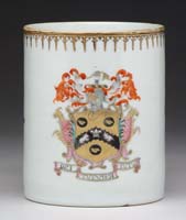 Appraisal: CHINESE EXPORT FAMILLE ROSE ARMORIAL CYLINDRICAL MUG Circa The crest