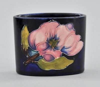 Appraisal: Small Moorcroft Cup Vase The vase is of flattened cup