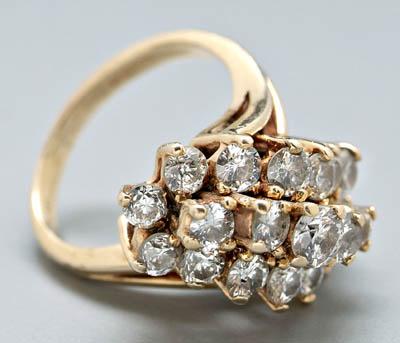 Appraisal: Lady s diamond cluster ring round brilliant cut diamonds estimated