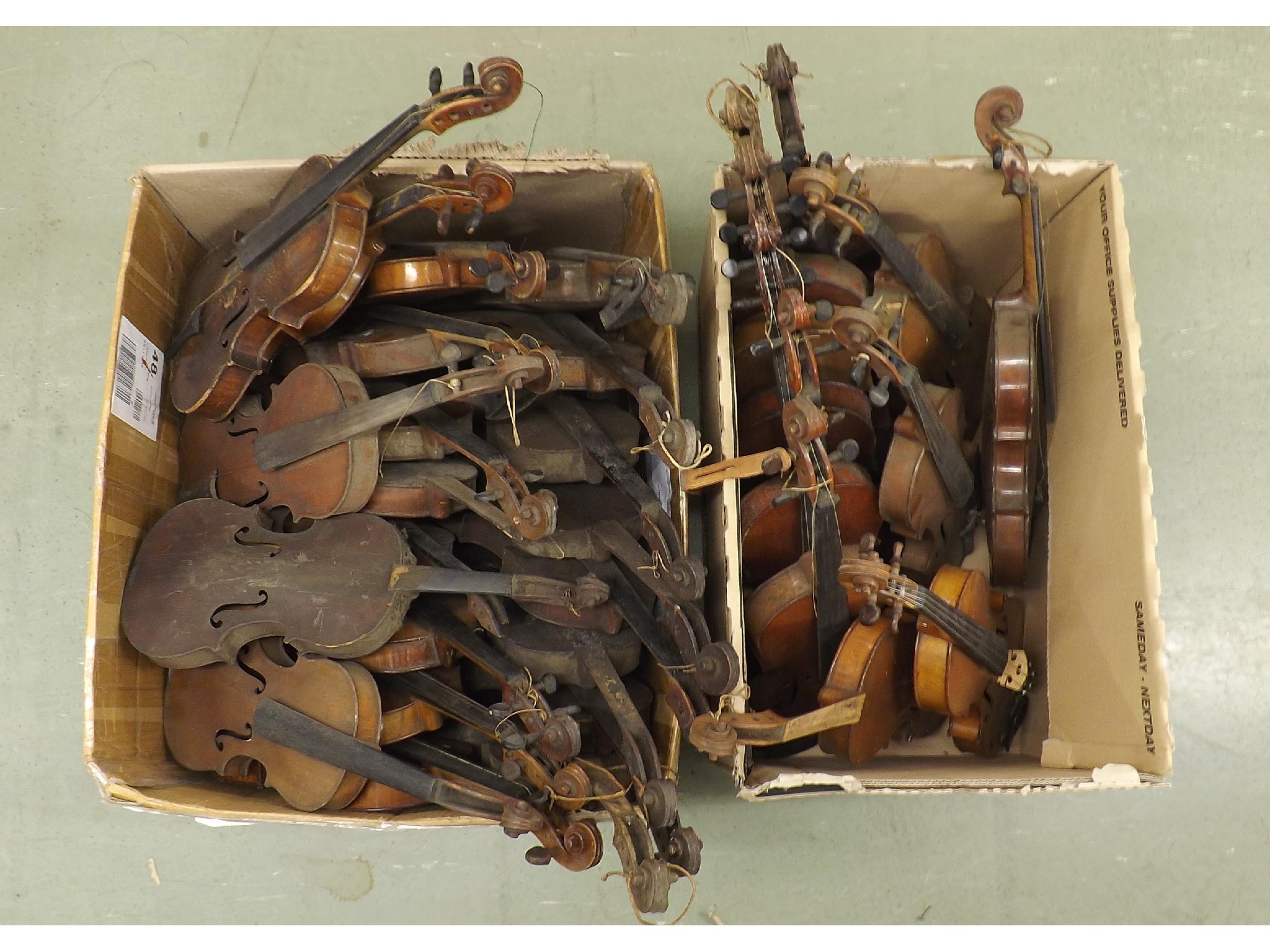 Appraisal: Large quantity of three-quarter and smaller size violins many in